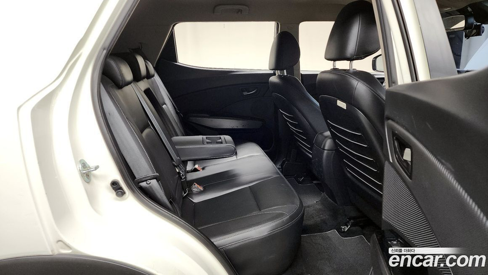 KG Mobility (Ssangyong) Very New Tivoli Дизель 1.6 2WD (04.2020)