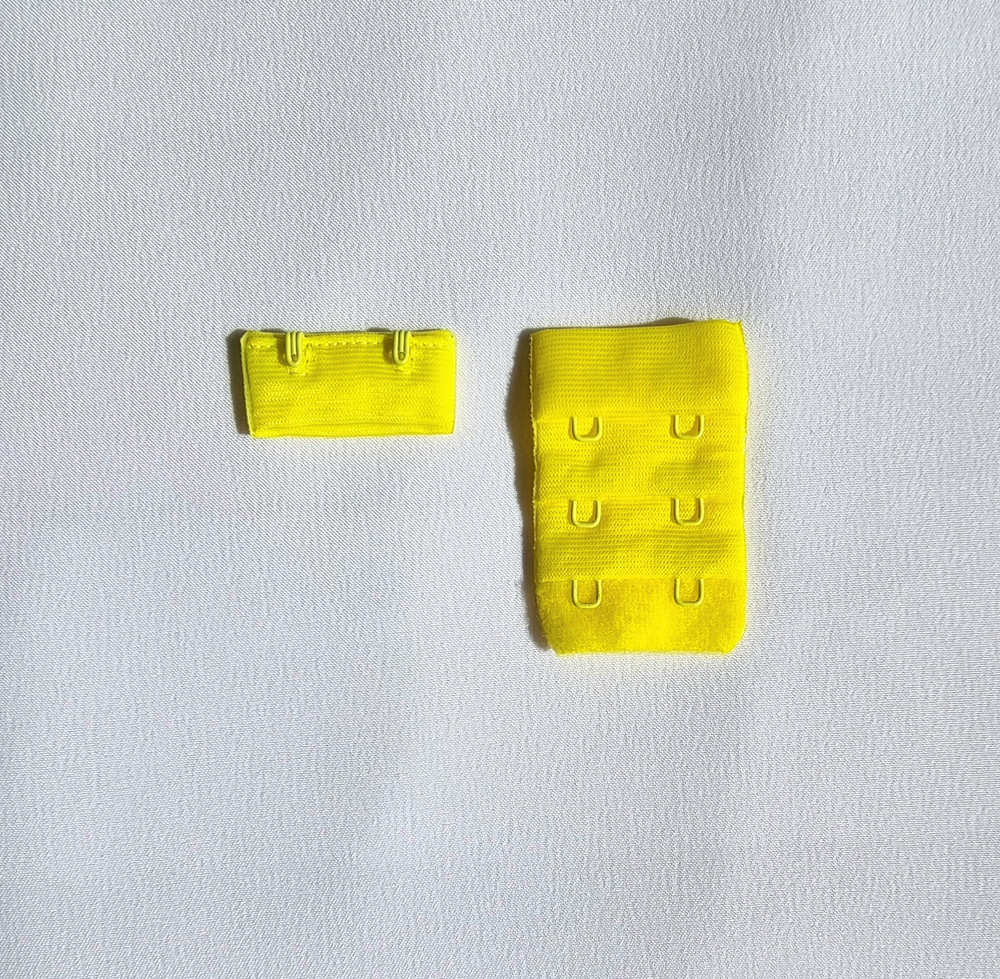 Застёжка на 2 крючка 3.2х5см подсолнух