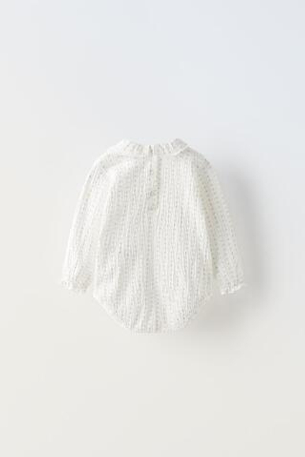 ZARA БОДИ ИЗ РЕЛЬЕФНОЙ ТКАНИ С ПРИНТОМ, ЖЕЛТОВАТО-БЕЛЫЙ