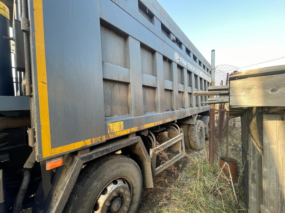 FAW J6 8x4 Самосвал СА3310Р66K24T4E5 (Дизельный, 11,1 л, 420 л.с., МТ)