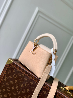 Louis Vuitton Capucines Mini