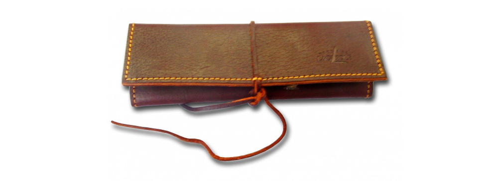 Чехол кожаный для ножа с лезвием 9см Forge de Laguiole ETUI со шнурком