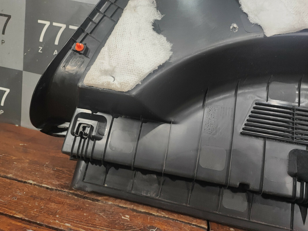 Обшивка багажника правая Chery Tiggo 4 18-нв Б/У Оригинал J685402120