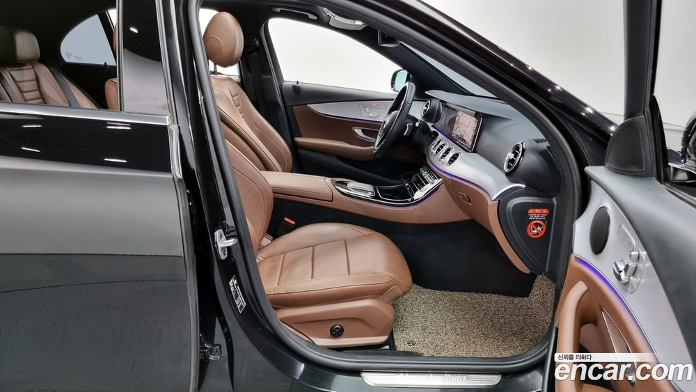 Mercedes-Benz E-Class W213 E250 Avangarde (12.2020)