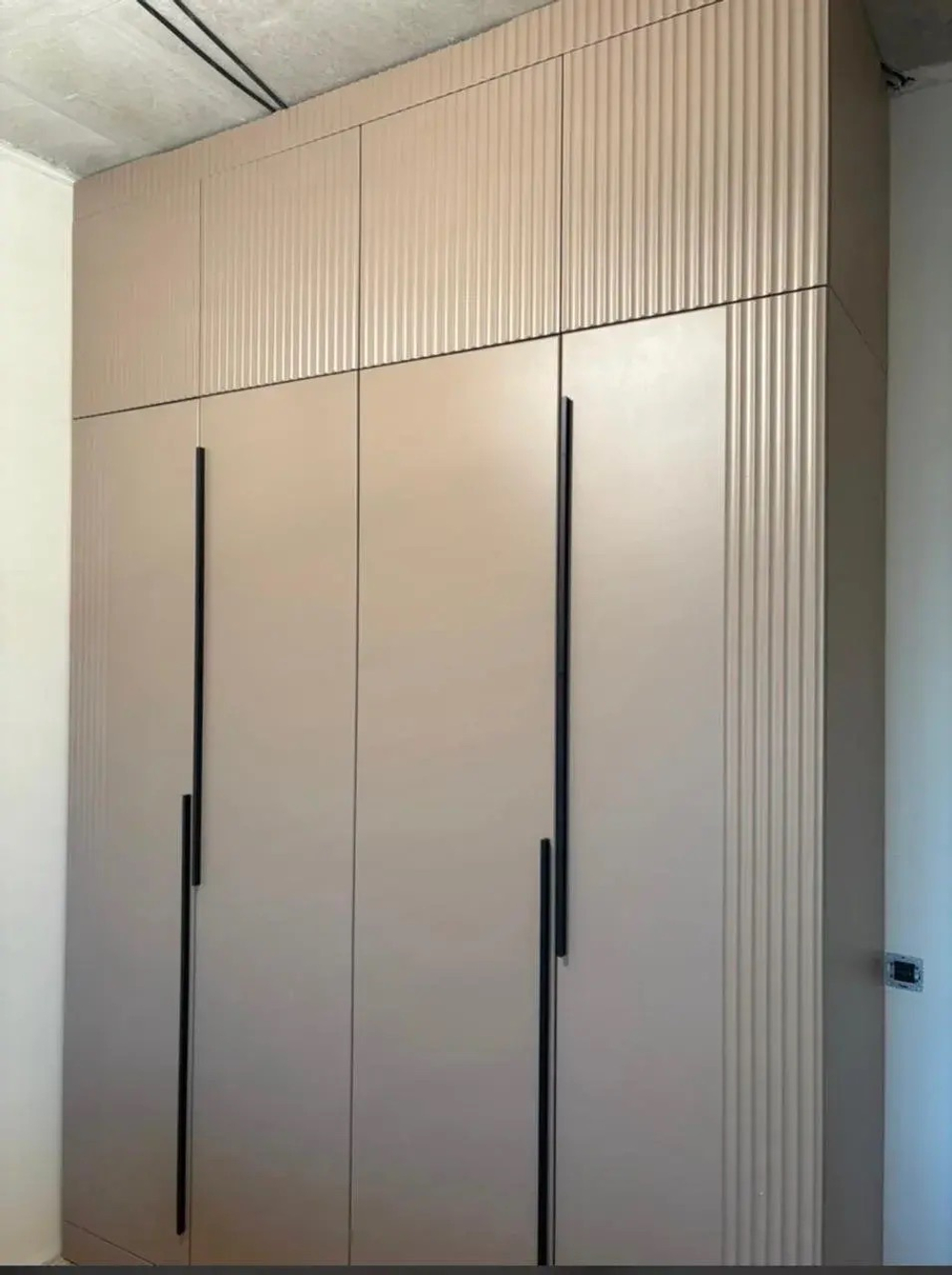 Шкаф МДФ под заказ по индивидуальным размерам