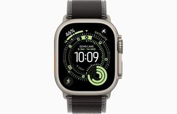 Умные часы Apple Watch Ultra 3, 49 мм, Natural Titanium Black/Charcoal Trail Loop S/M