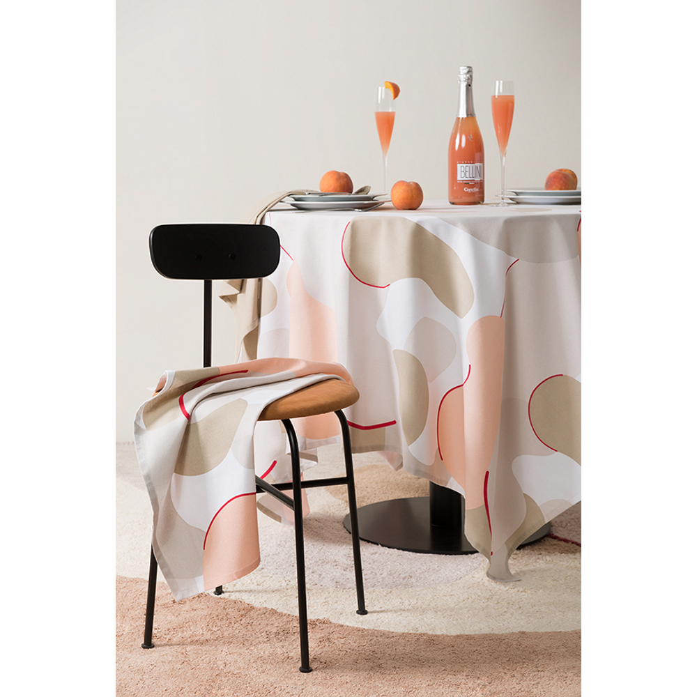 Скатерть из хлопка бежевого цвета с авторским принтом из коллекции freak fruit, 170х250 см