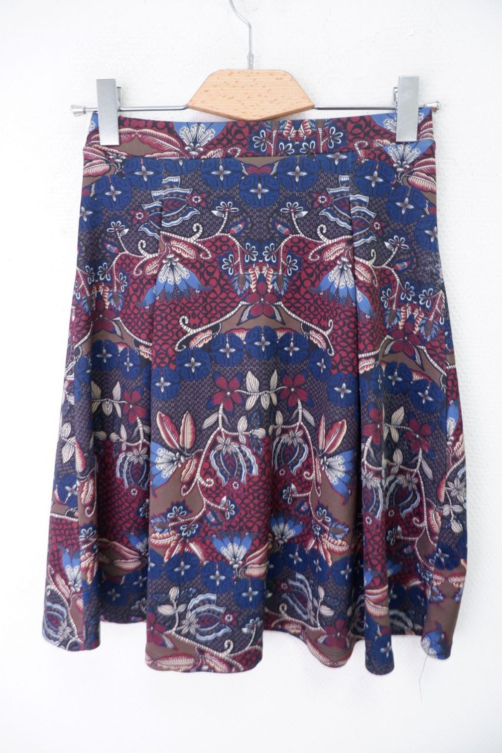 Юбка Stradivarius красивая 44 размер