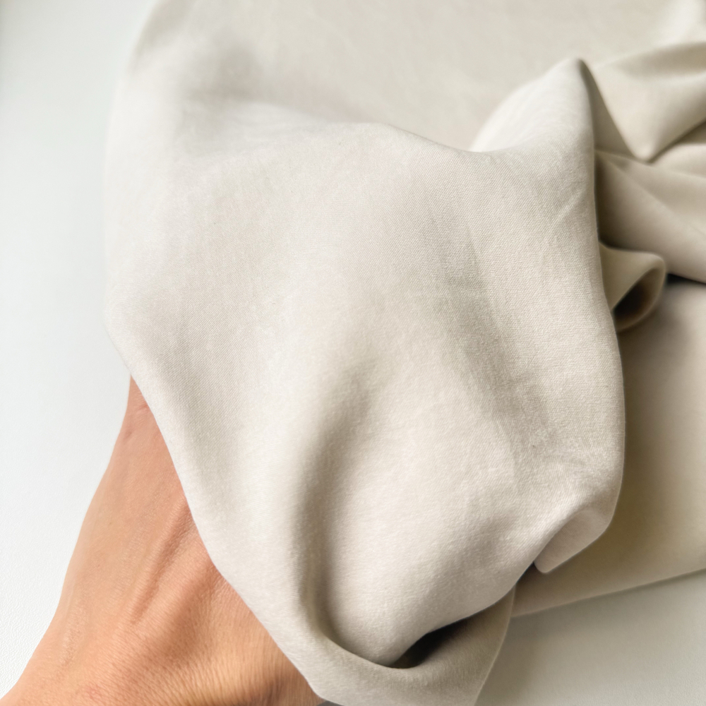 Плательная ткань с велюр эффектом Слоновая кость