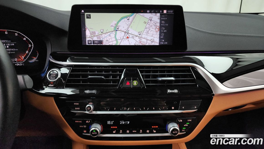 BMW 5 Series (G30) 520i Luxury (05.2020)