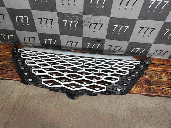 Решетка радиатора Omoda C5 22-нв Б/У Оригинал 602002720AAABW