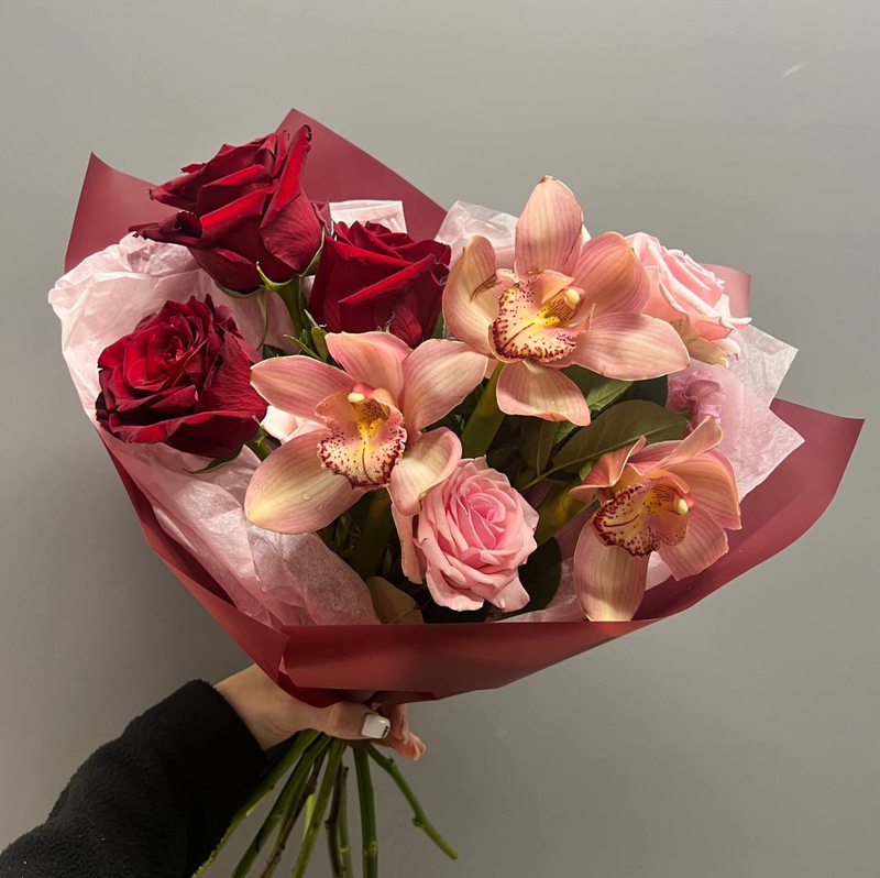 Букет "Грация орхидей"