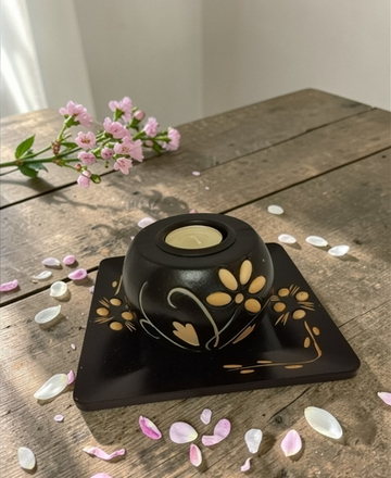 Подсвечник на подставке Миндаль