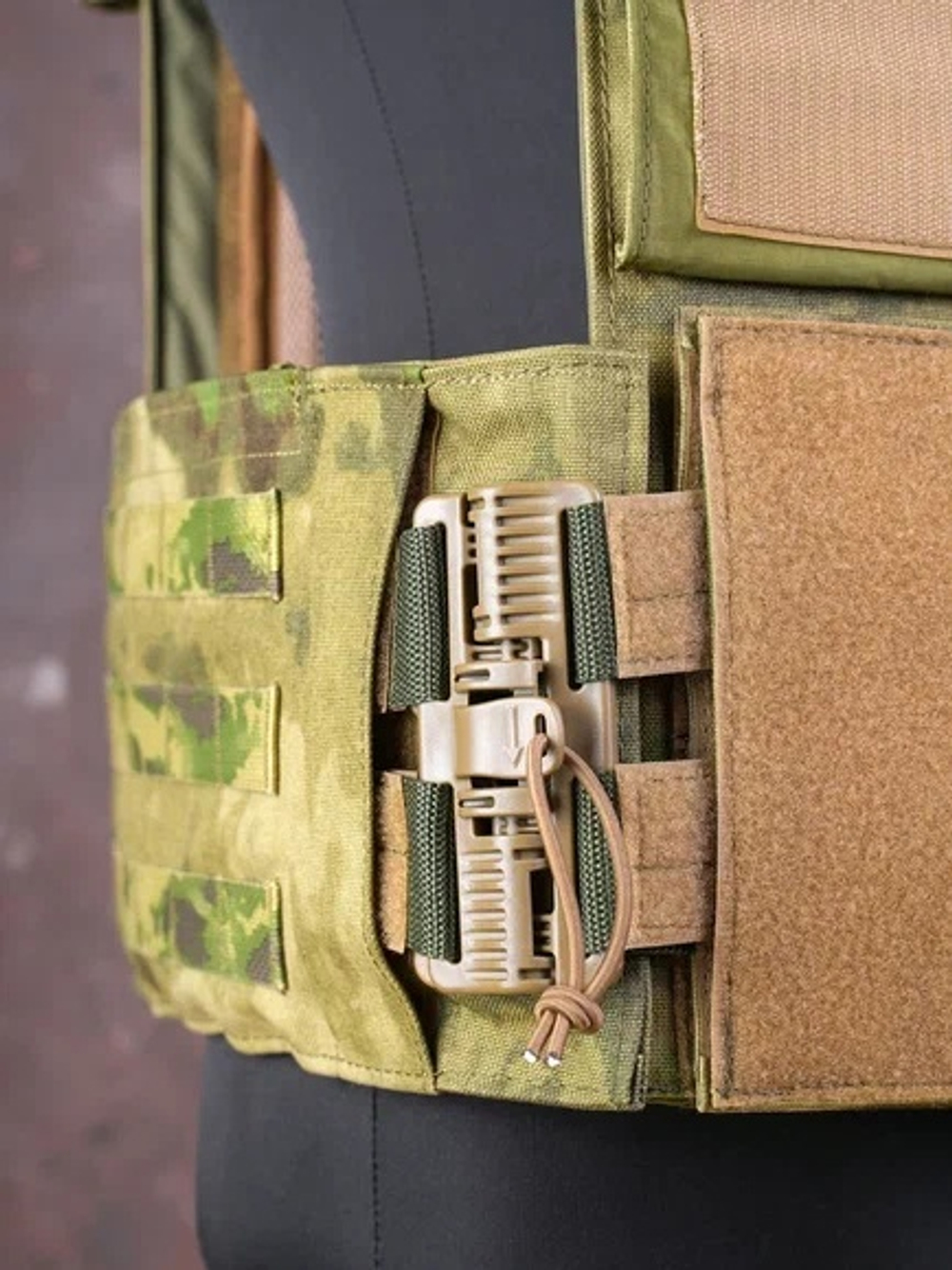 Плитник СВМП БР1 с капами и быстросбросом TOGA UNIT Атака