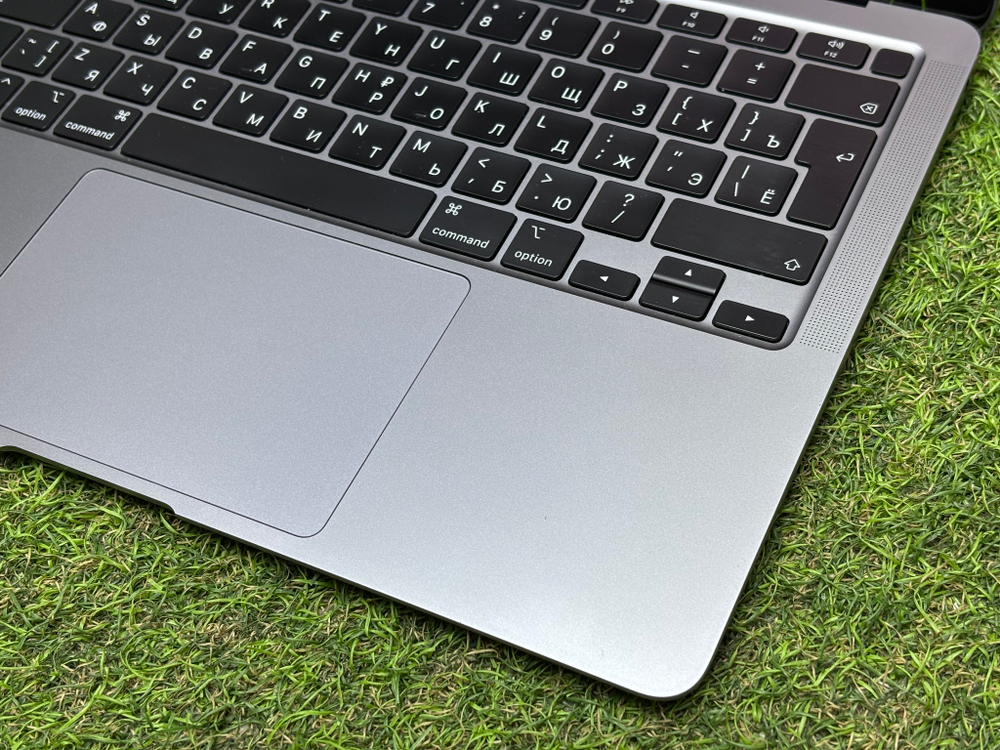 MacBook Air 13 2020 M1/8GB/256GB A2337