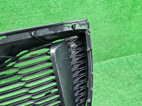 Решетка переднего бампера Audi Q8 (18-23) S-line