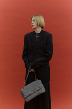 KELLY M серая