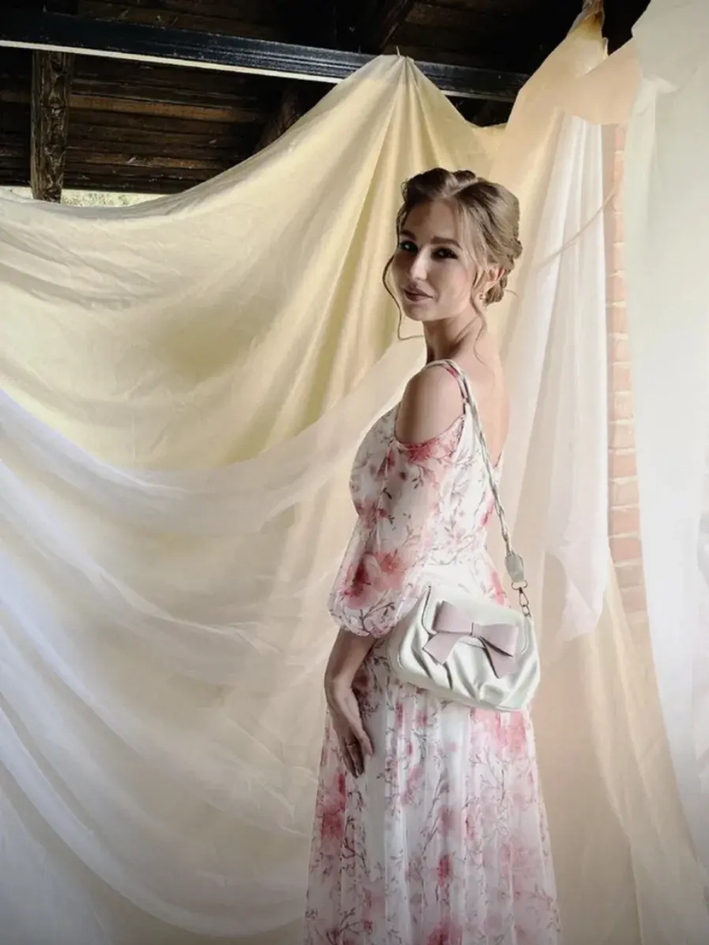 Сумка через плечо багет y2k с бантиком