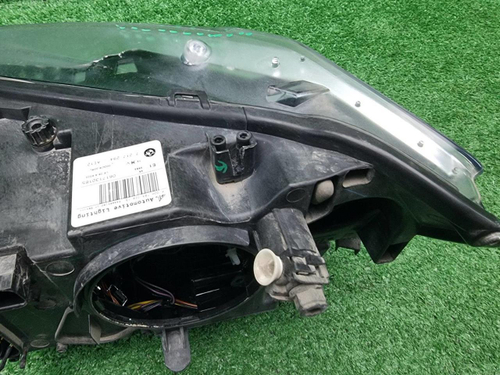 Фара правая BMW X3 F25 (2010-2014) Ксенон
