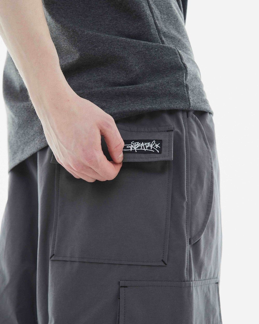 Купить Брюки Anteater Parachute Cargo серые Брюки Anteater Parachute Cargo серые