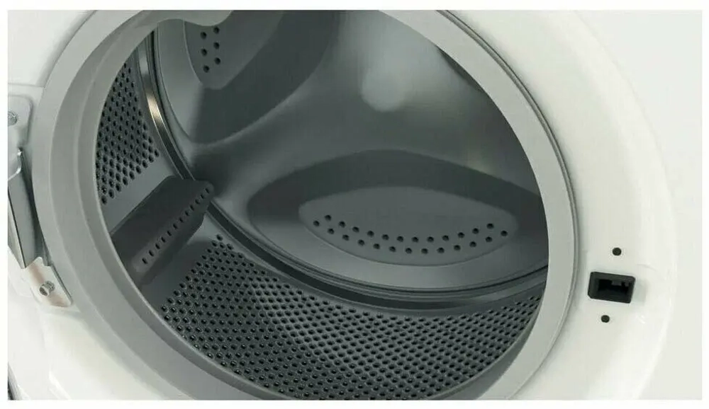 Стиральная машина Indesit IWSE 6105 L