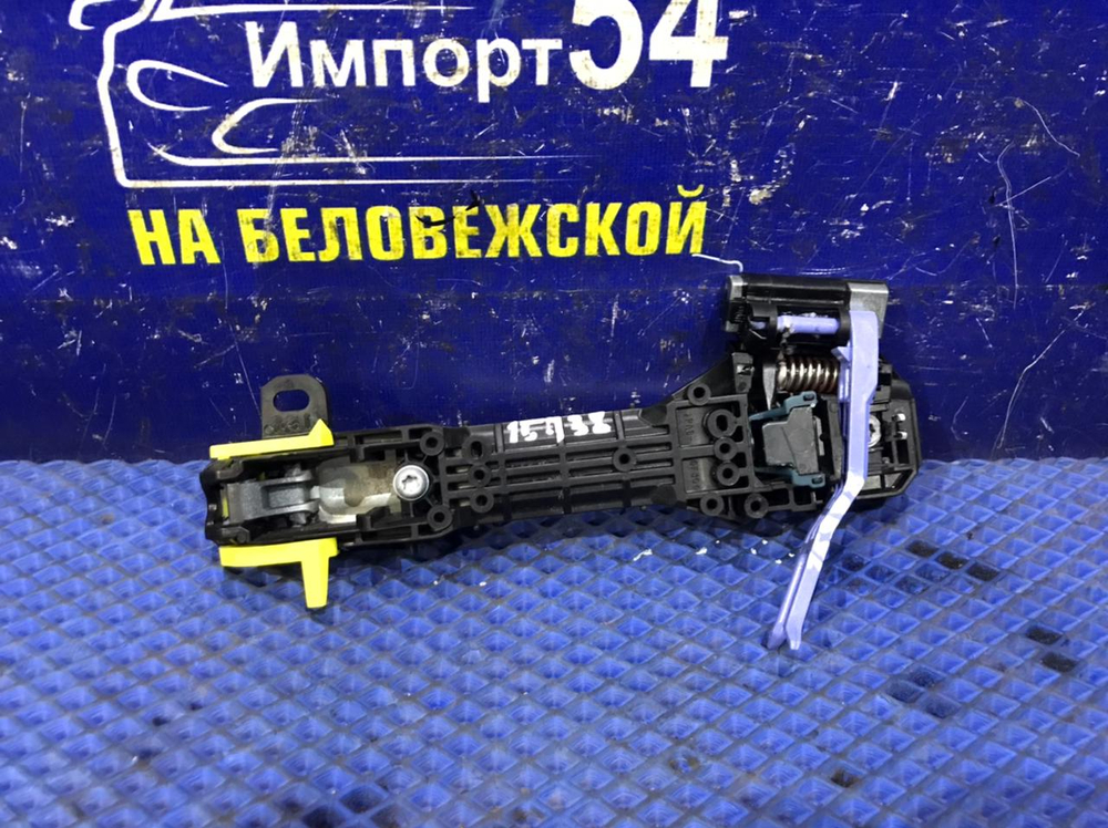 Ручка двери задней правой внешняя SUBARU LEVORG 2014-2020