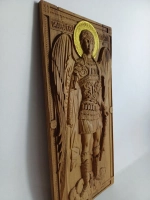 Освященная Икона Архангела Михаила резная из дуба 28.5х14 см