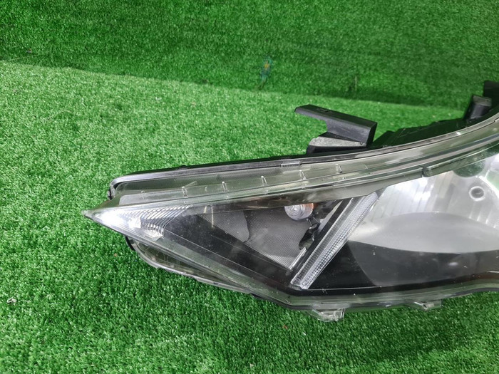 Фара левая Hyundai Solaris 2 (2020-н.в.) галоген