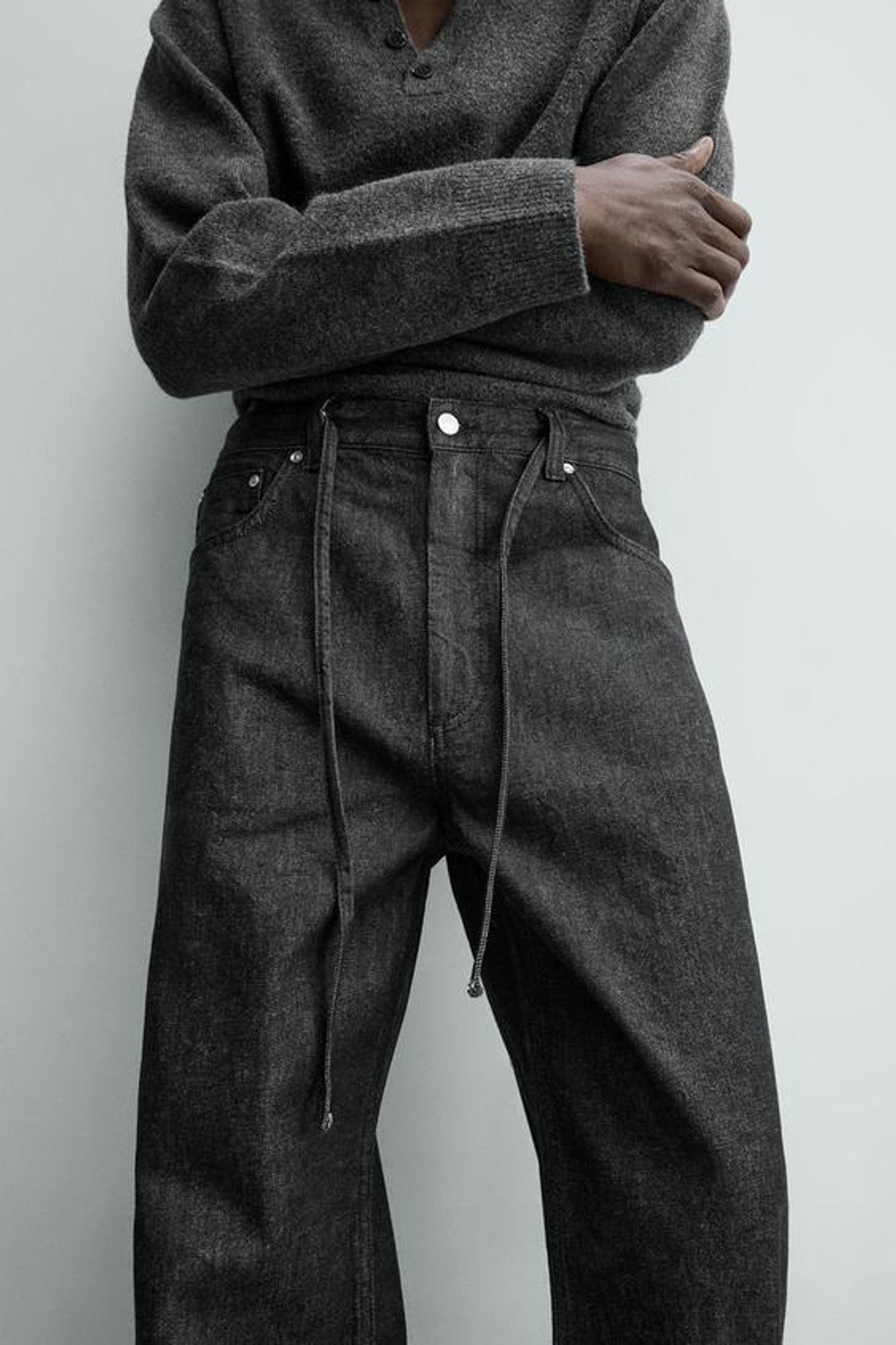 ZARA ДЖИНСЫ RELAXED FLARE FIT, ЧЕРНЫЙ