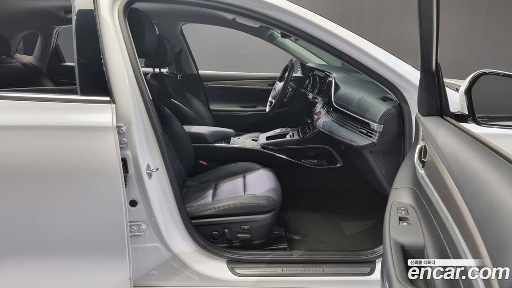 Hyundai The New Grandeur (Azera) IG 2.5 (06.2021)