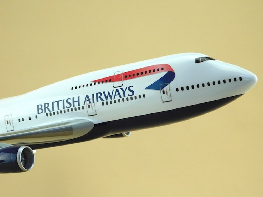 Модель самолета Boeing 747-400 (М1:144, British Airways)