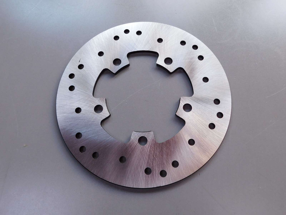 диск тормозной задний Suzuki Skywave 250 07-08 Skywave 400 07-15