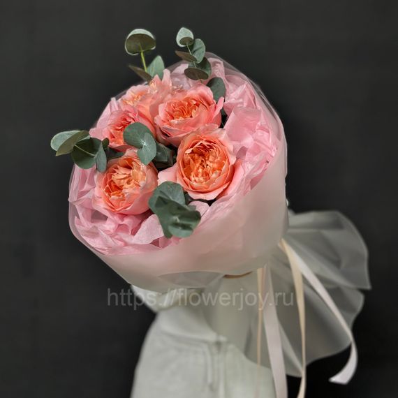 Букет из пионовидных роз