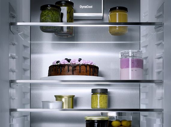 Встраиваемый холодильник Miele K 7797 C R