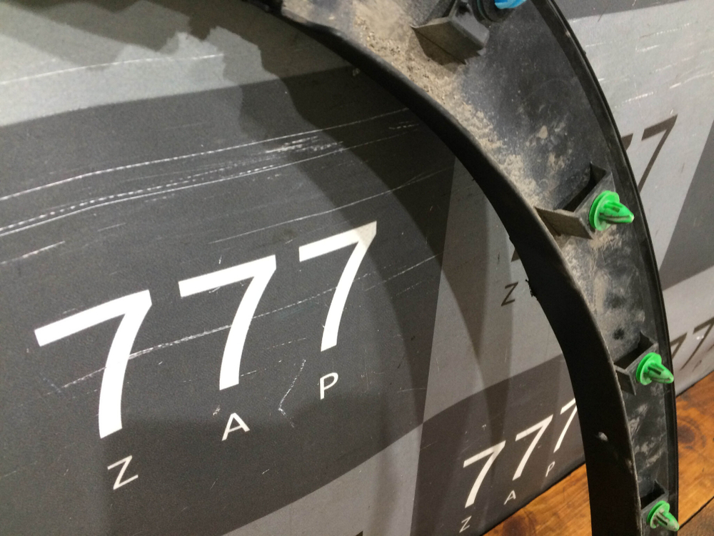 Накладка крыла заднего правого Mazda CX-5 2 (KF) 17-нв Б/У Оригинал KB7W51W51