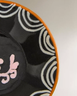 ZARA HOME Х NANUSHKA ТАРЕЛКА ИЗ ФАЯНСА С РОСПИСЬЮ