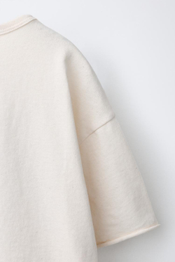 ZARA ФУТБОЛКА С ЦВЕТОЧНЫМ ПРИНТОМ, ЭКРЮ