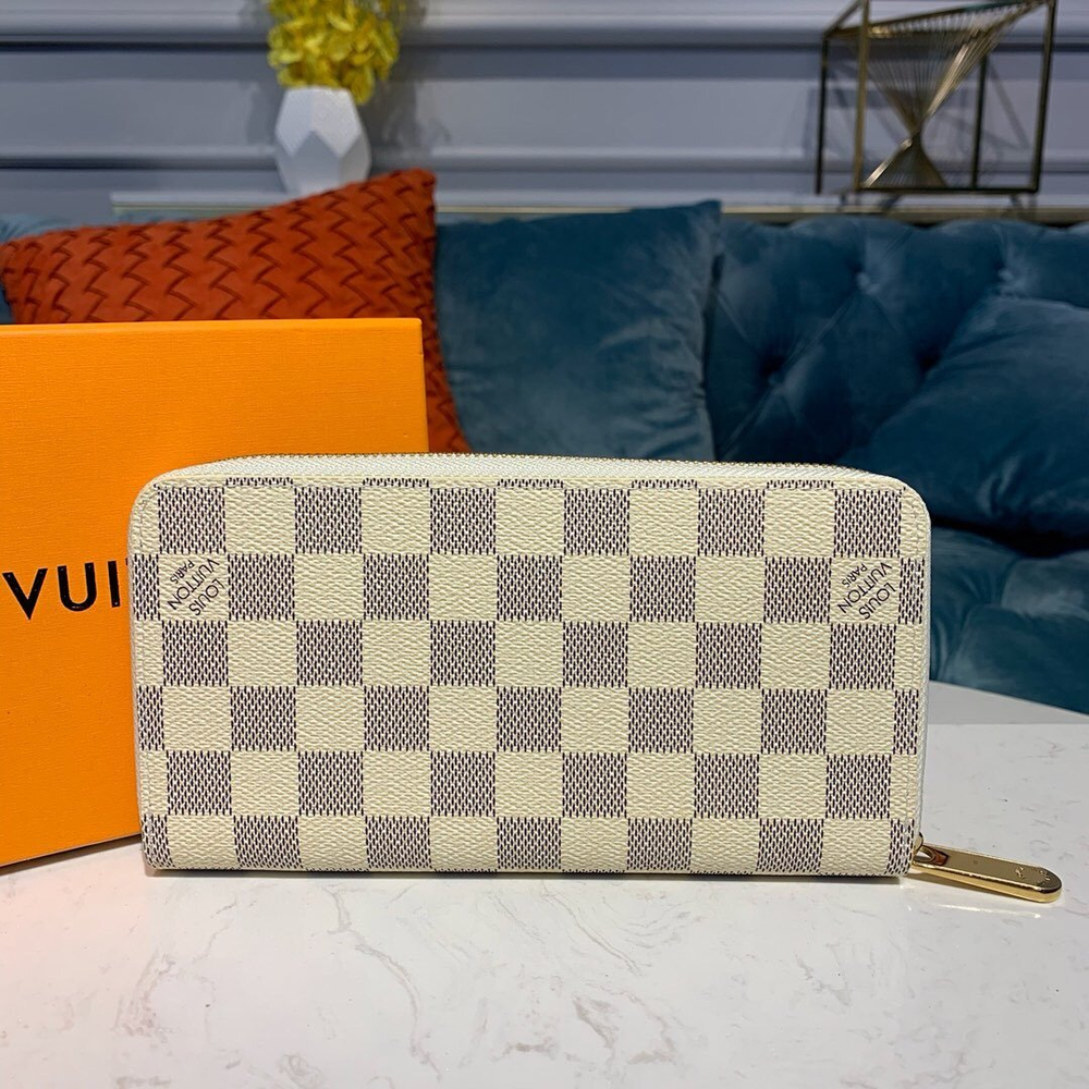 Louis Vuitton Zippy Wallet