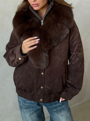 Шоколадный пуховик из эко-замши с мехом песца