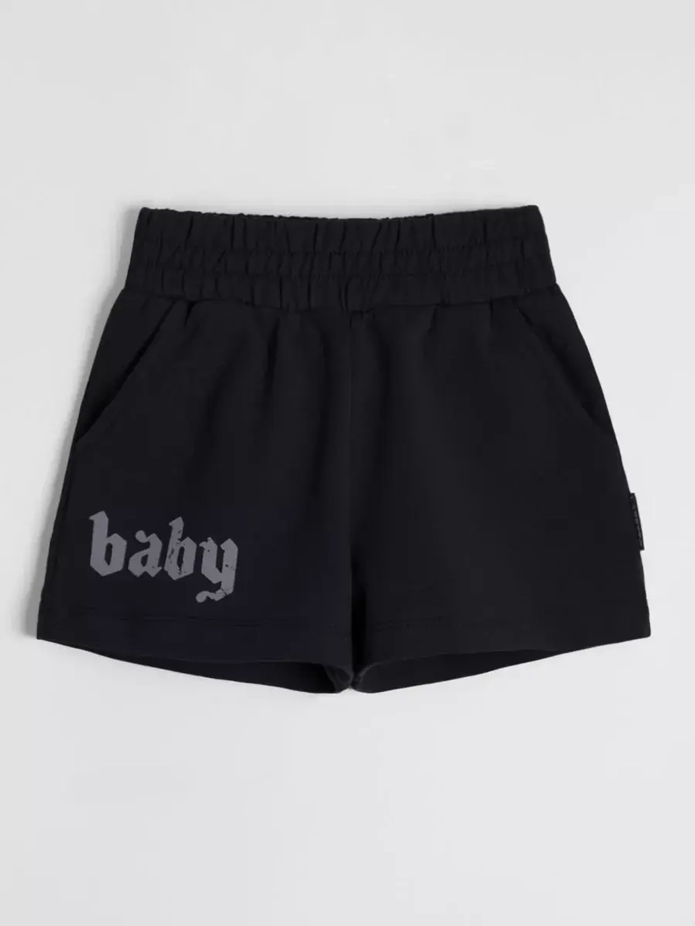 Спортивный костюм для девочки в сад топ и шорты