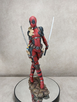 Lady Deadpool 280мм