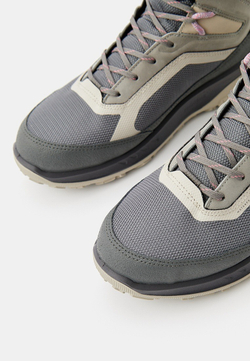 Ботинки женские ECCO ULT-TRN W