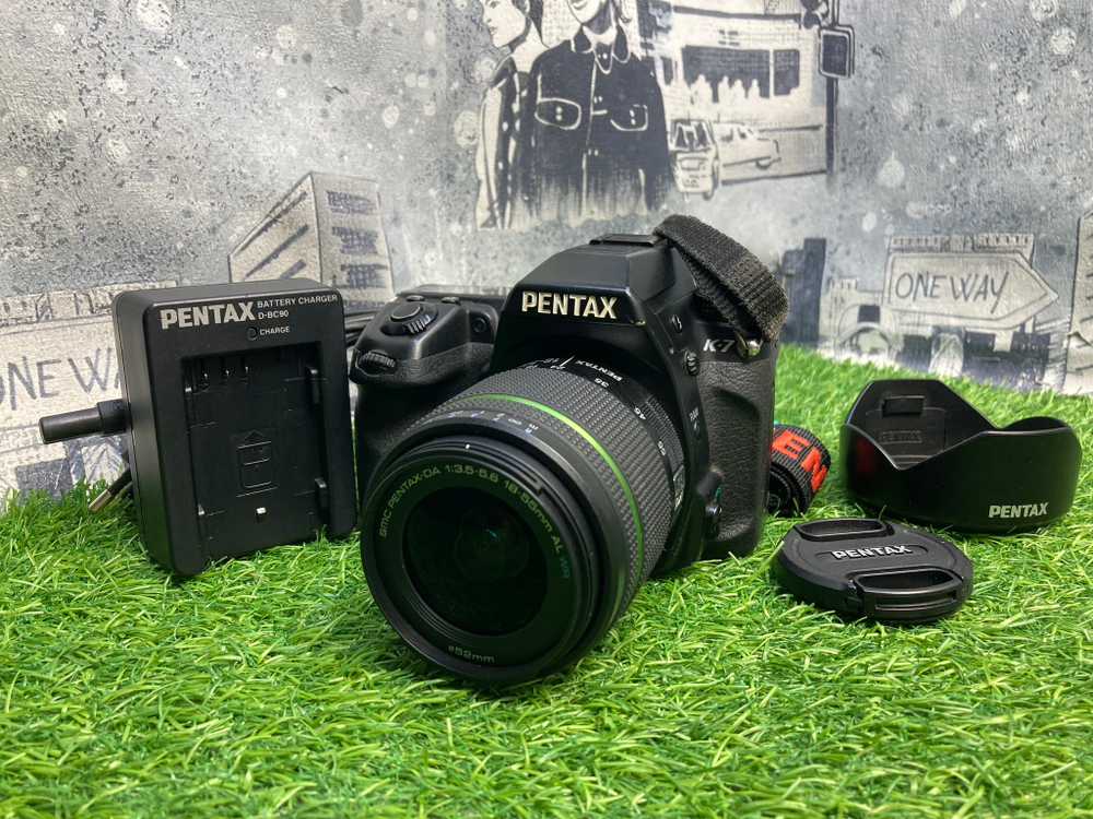 Pentax K-7 kit 18-55mm 3.5-5.6 AL WR 72.000 кадров