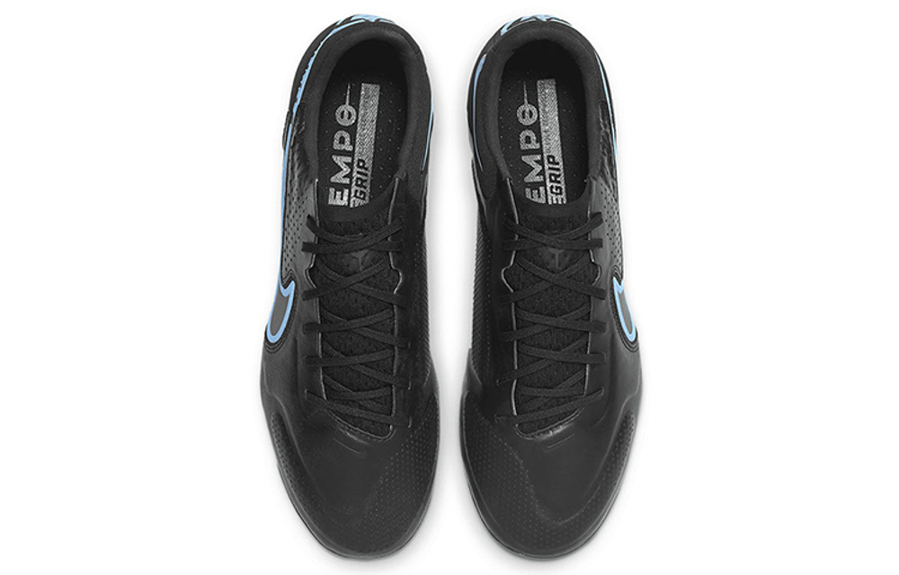 Кроссовки Nike Legend Essential