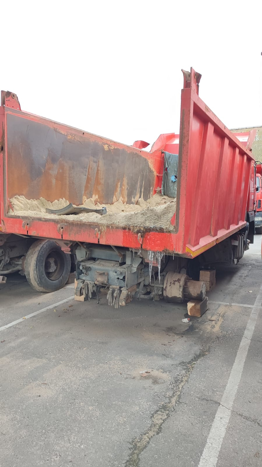 МАЗ 6501* 6x4 Самосвал 650128-8520-000 (Дизельный, 11,6 л, 423 л.с., МТ)