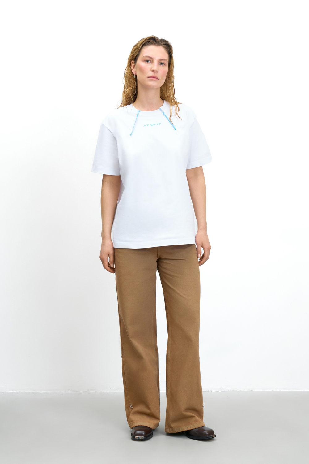 Джинсы WIDE HOOK бежевый