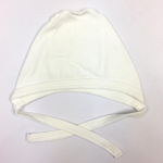 Шапка белого цвета на 1-3 месяца