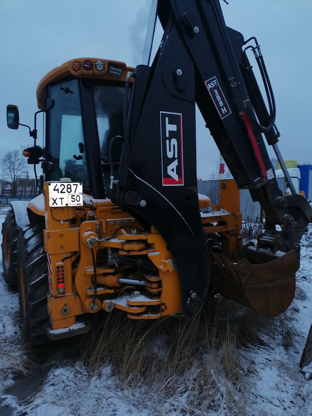 SHANMON 388 Экскаватор-погрузчик 388H (Дизельный, 4,8 л, 102 л.с., АТ)