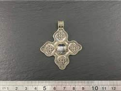 Крест с камнем (серебро)