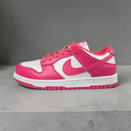 Nike SB Dunk Low • Fuchsia